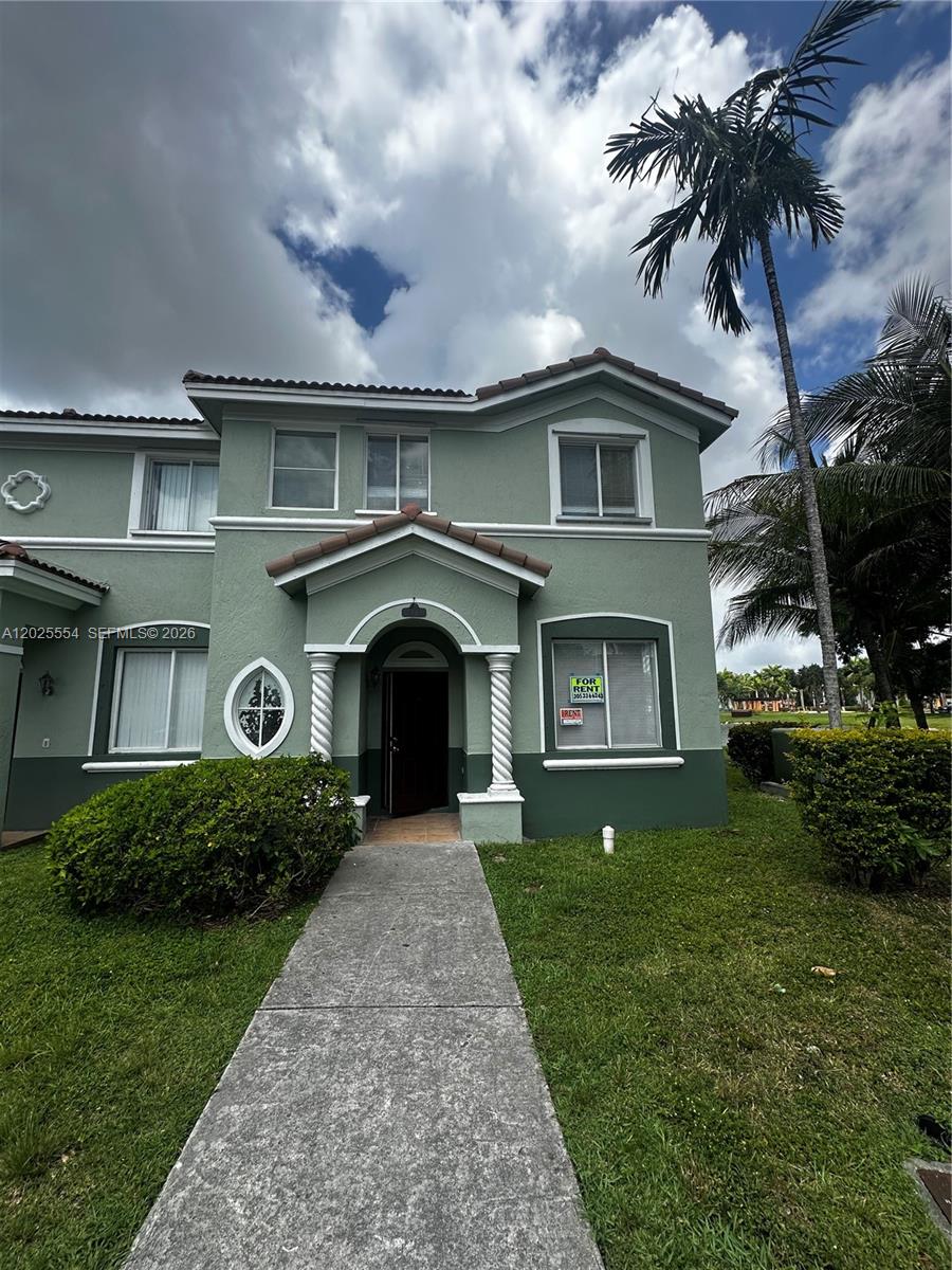 SHOMA TOWNHOMES AT KEYSCO - Residential Lease