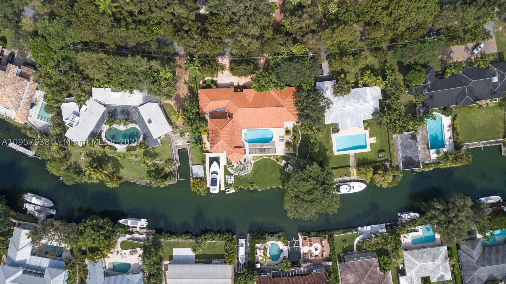 CORAL GABLES RIVIERA SEC - Residential