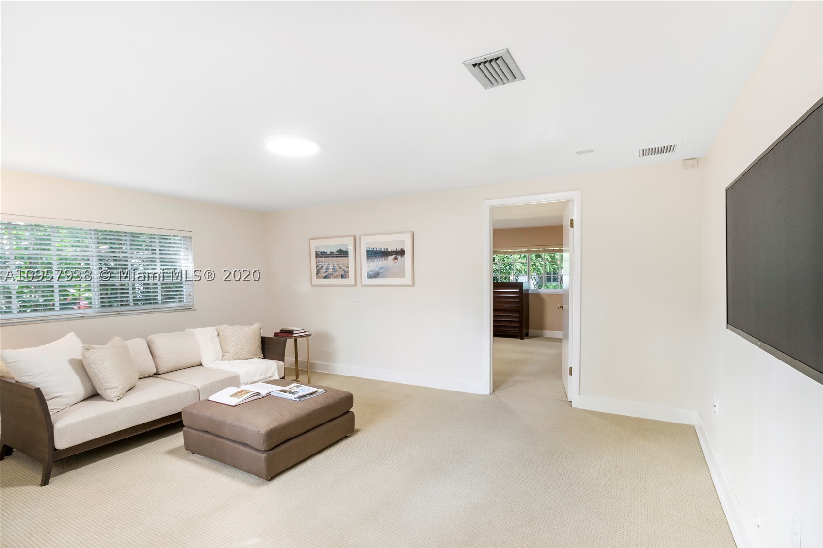 CORAL GABLES RIVIERA SEC - Residential