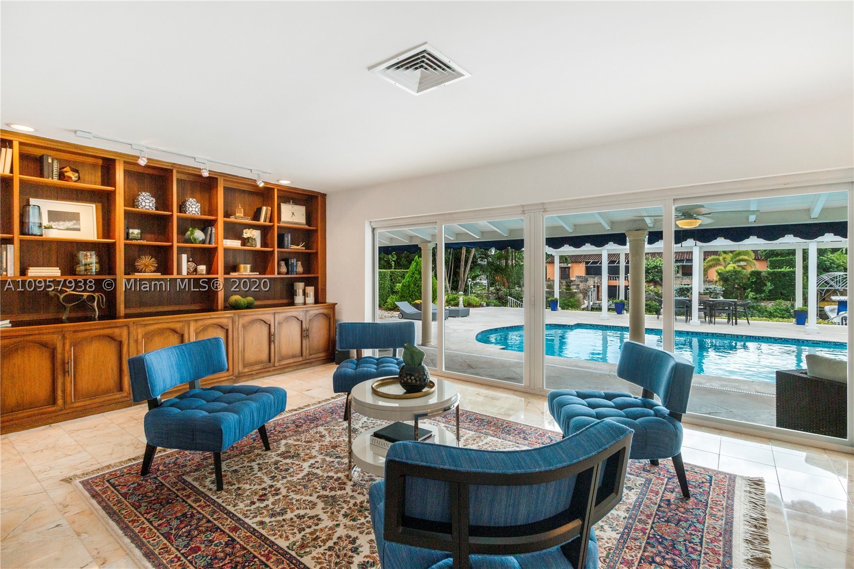 CORAL GABLES RIVIERA SEC - Residential