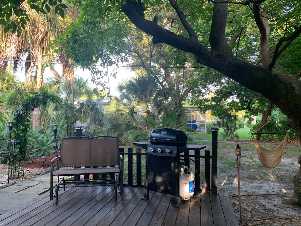 MODELO PARK - Residential Lease