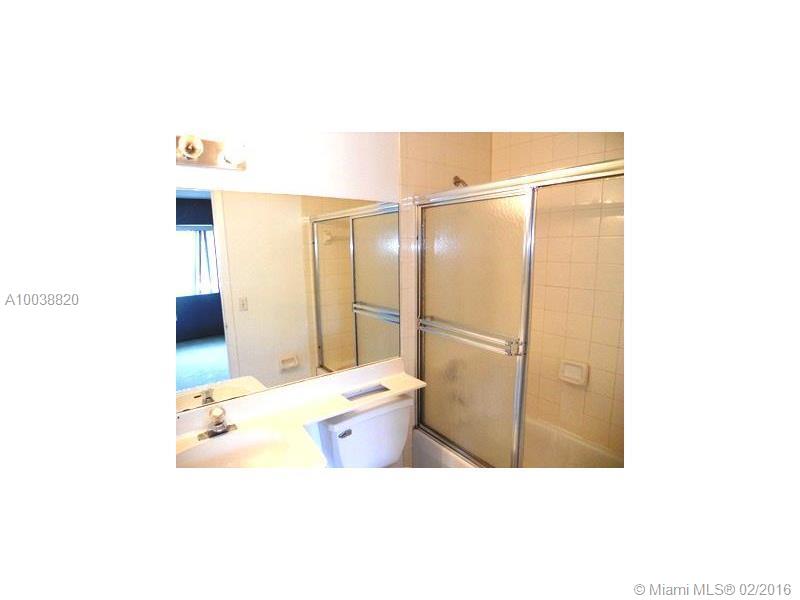 BONAVENTURE 82-43 B POR T - Residential Lease