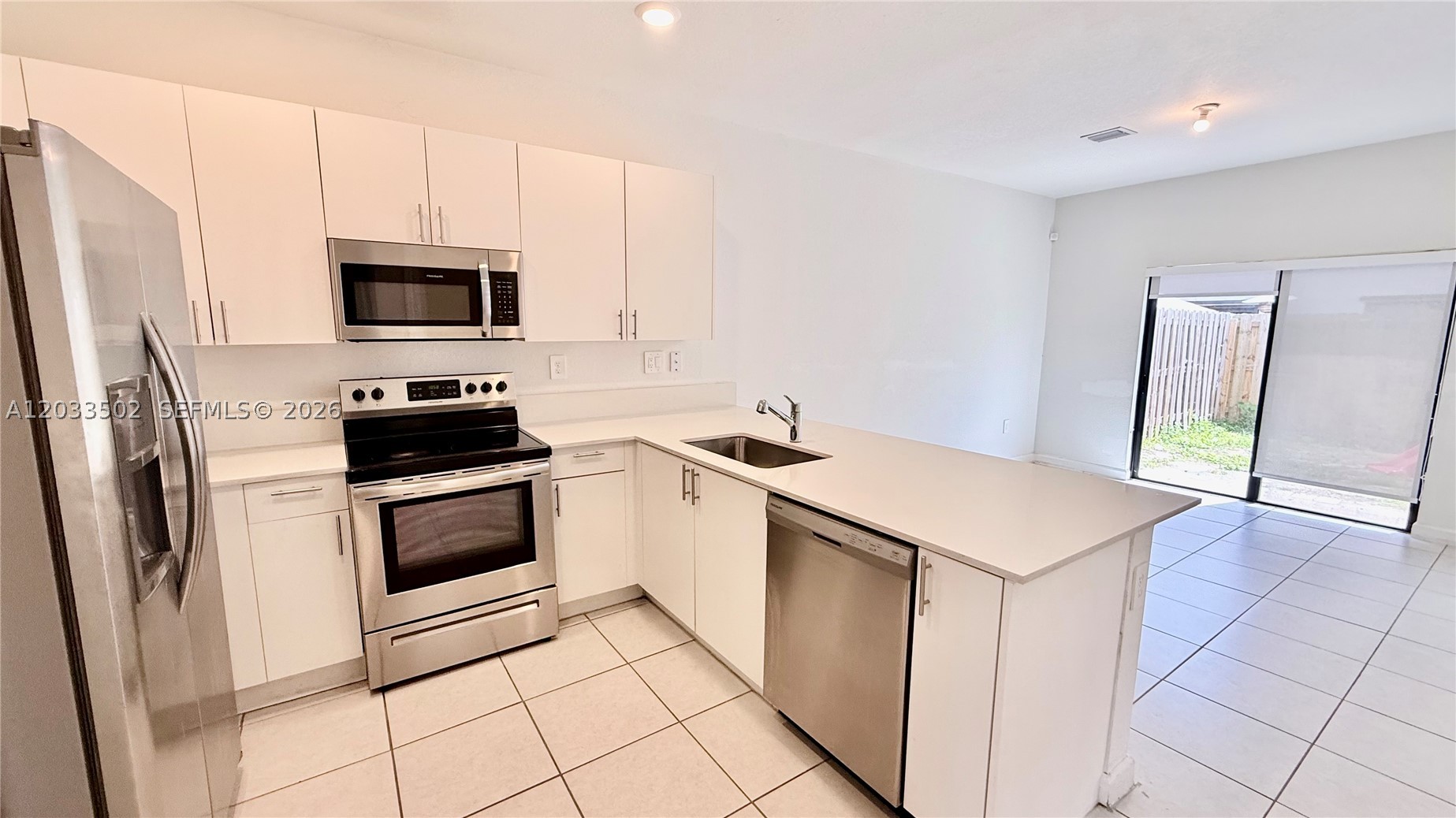 CORSICA SILVER PALM - Residential Lease