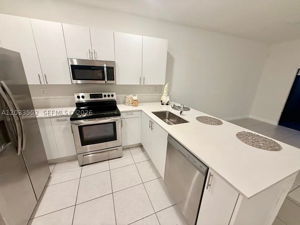 CORSICA SILVER PALM - Residential Lease