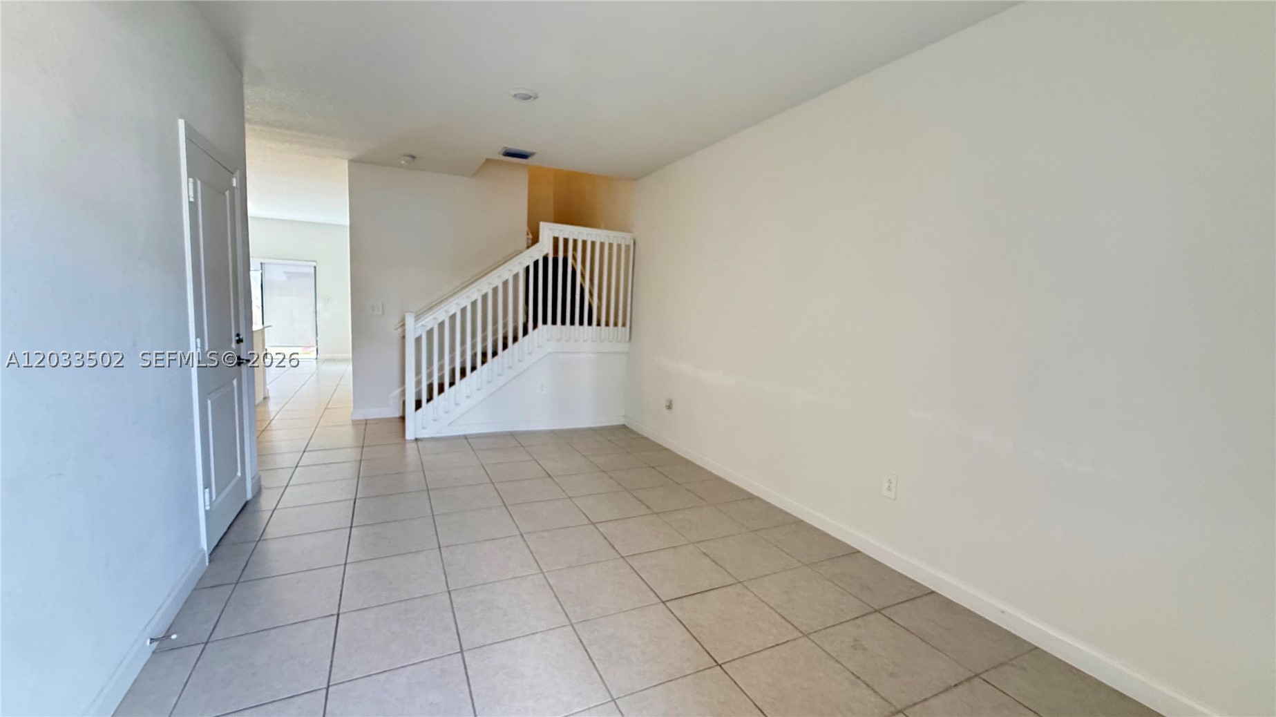 CORSICA SILVER PALM - Residential Lease