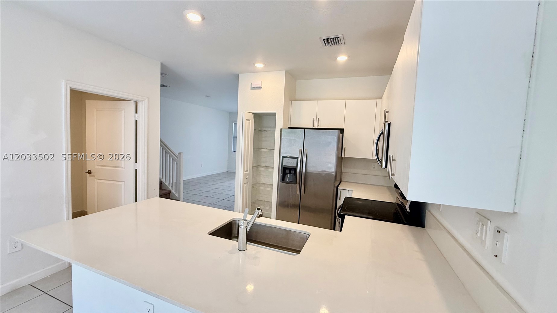 CORSICA SILVER PALM - Residential Lease