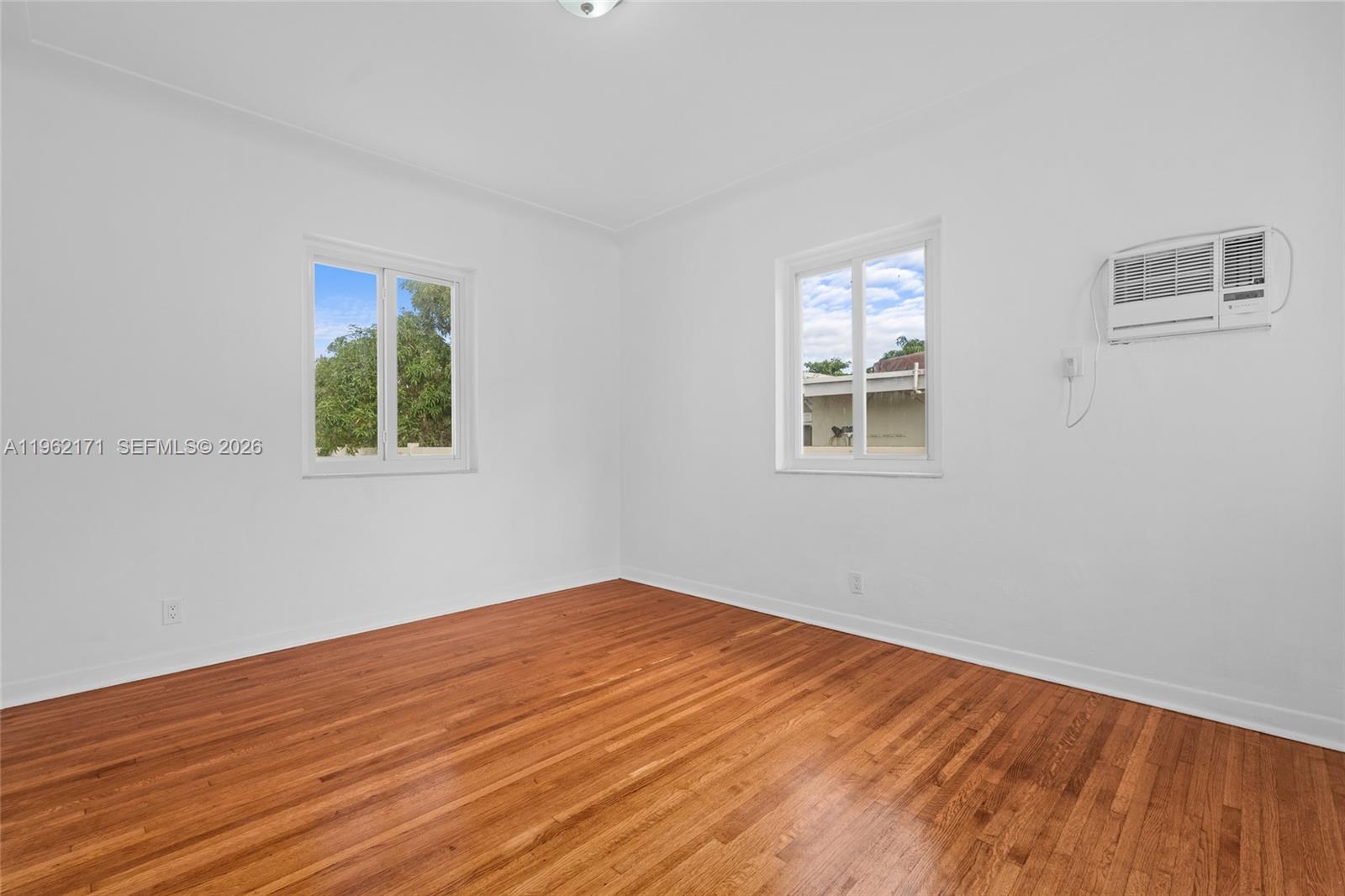 REV PLAT OF BRANDON PARK - Residential Income