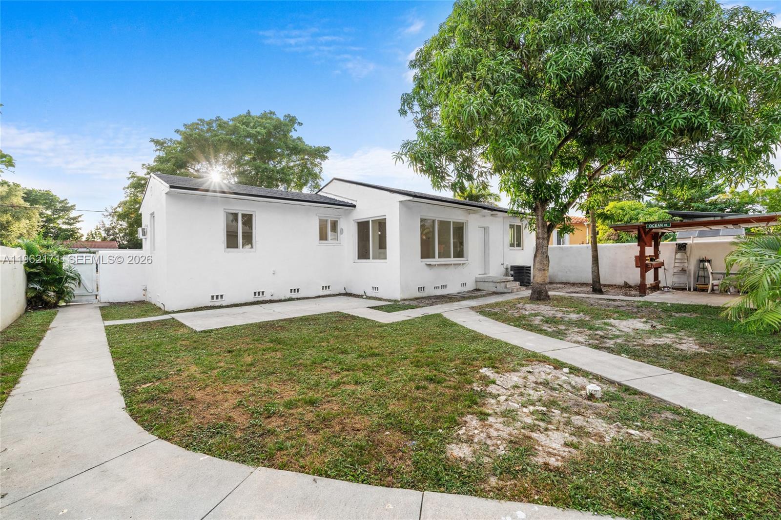 REV PLAT OF BRANDON PARK - Residential Income