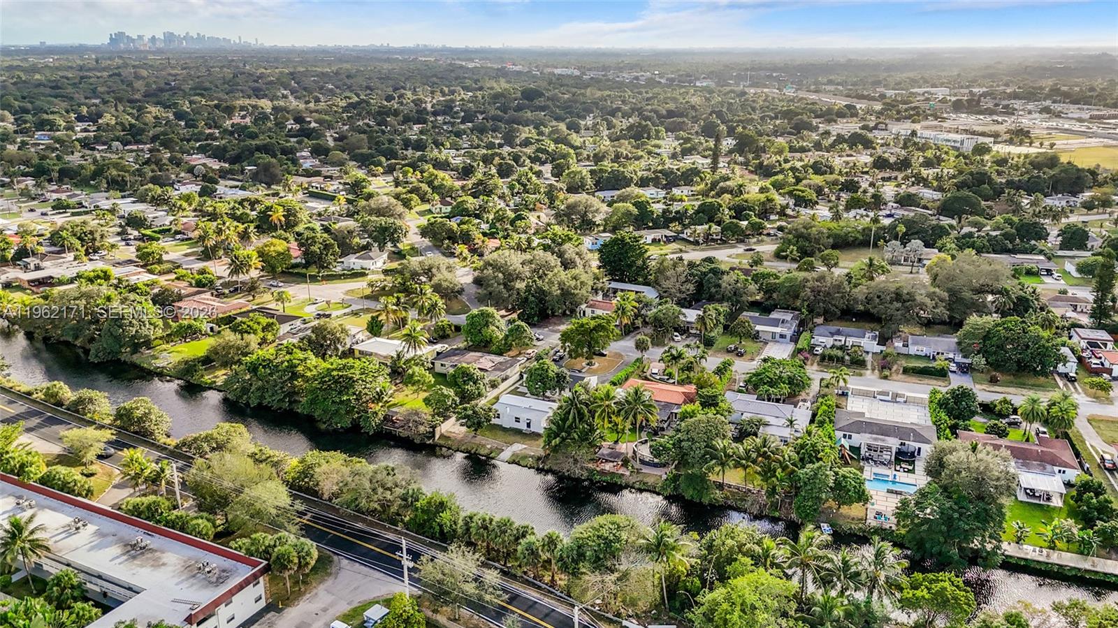 REV PLAT OF BRANDON PARK - Residential Income
