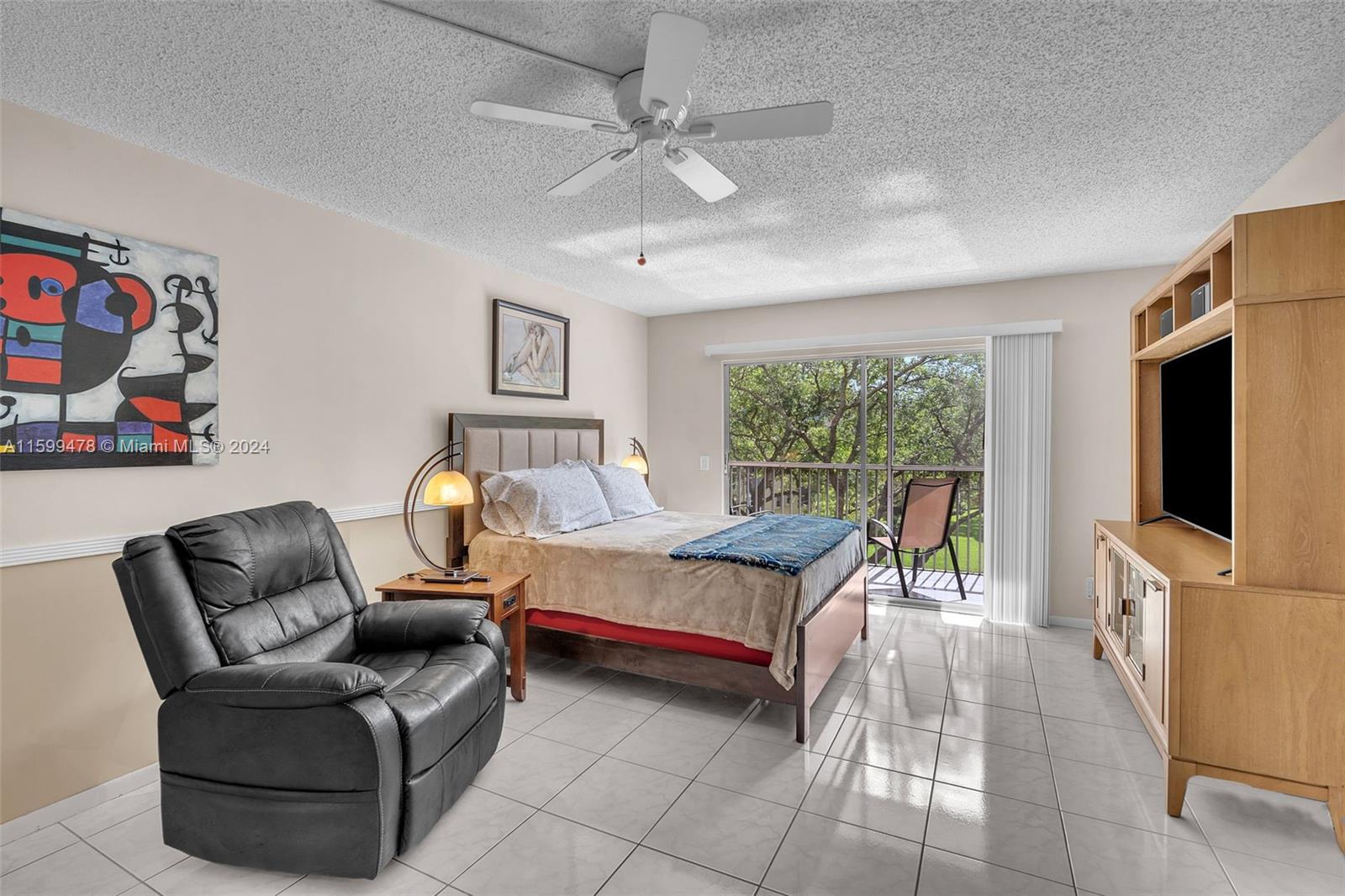 CAMBRIDGE AT CENTURY VILL - Residential