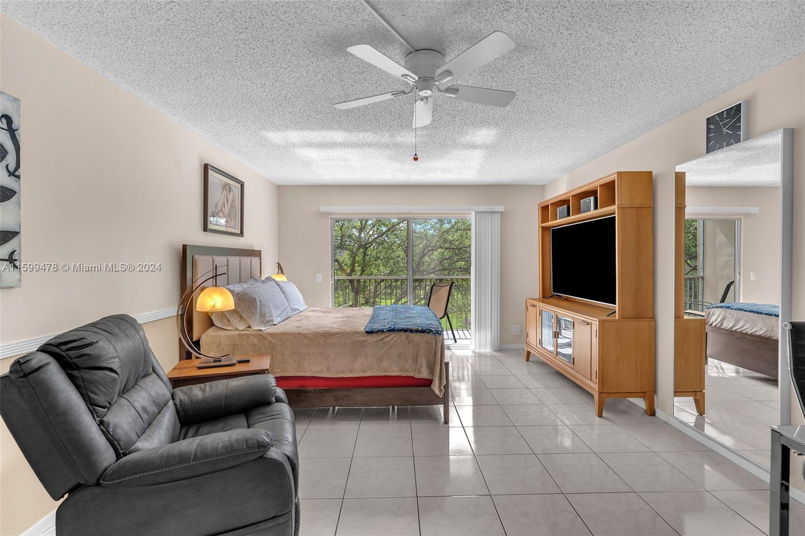 CAMBRIDGE AT CENTURY VILL - Residential