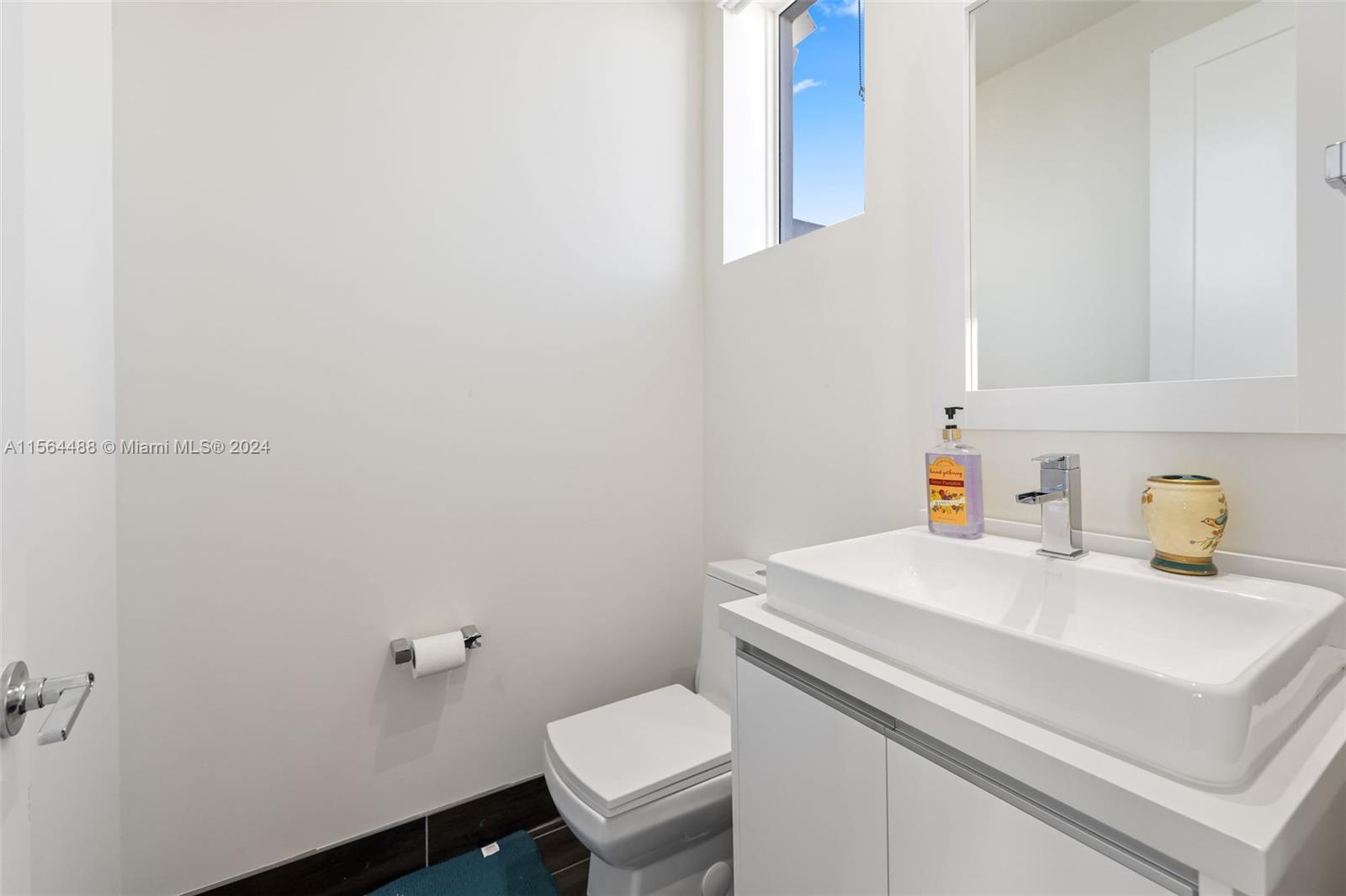 LANDMARK AT DORAL - Residential Lease