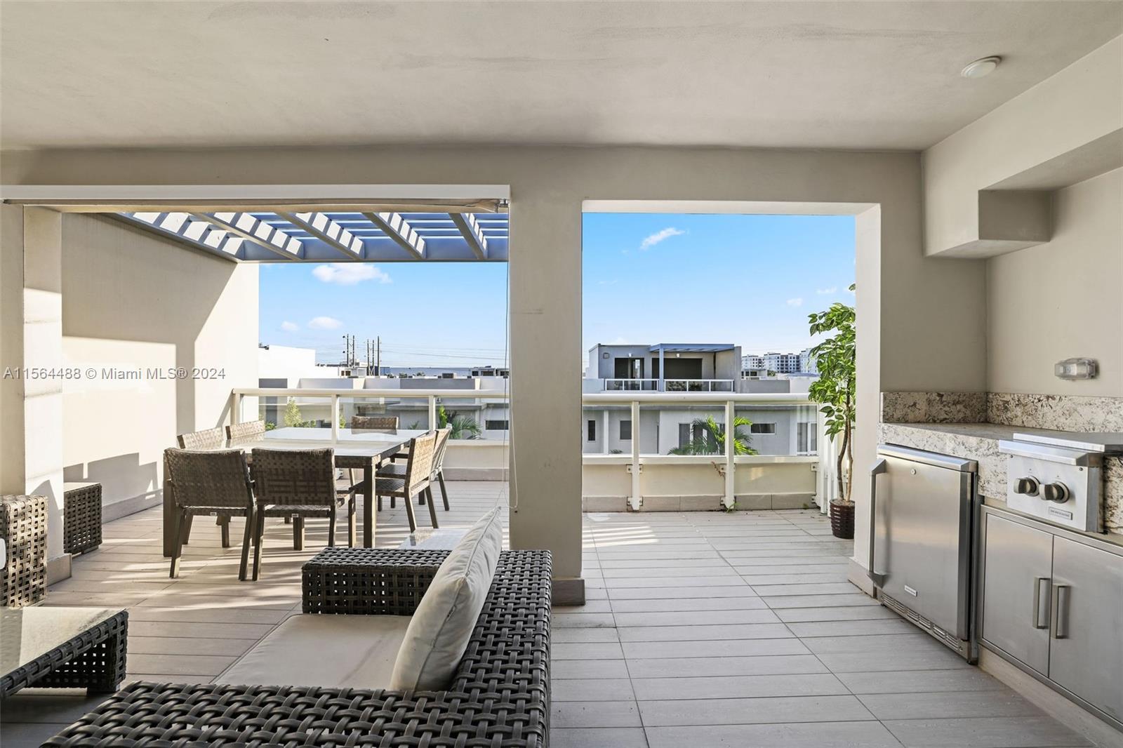 LANDMARK AT DORAL - Residential Lease