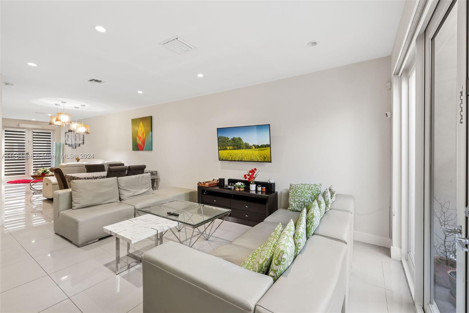 LANDMARK AT DORAL - Residential Lease