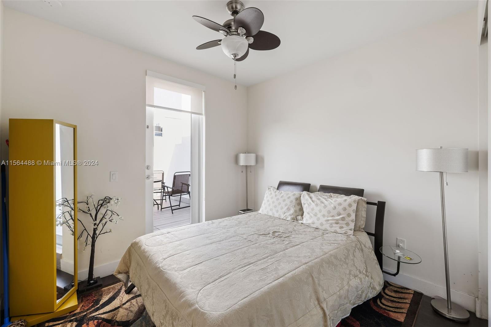 LANDMARK AT DORAL - Residential Lease