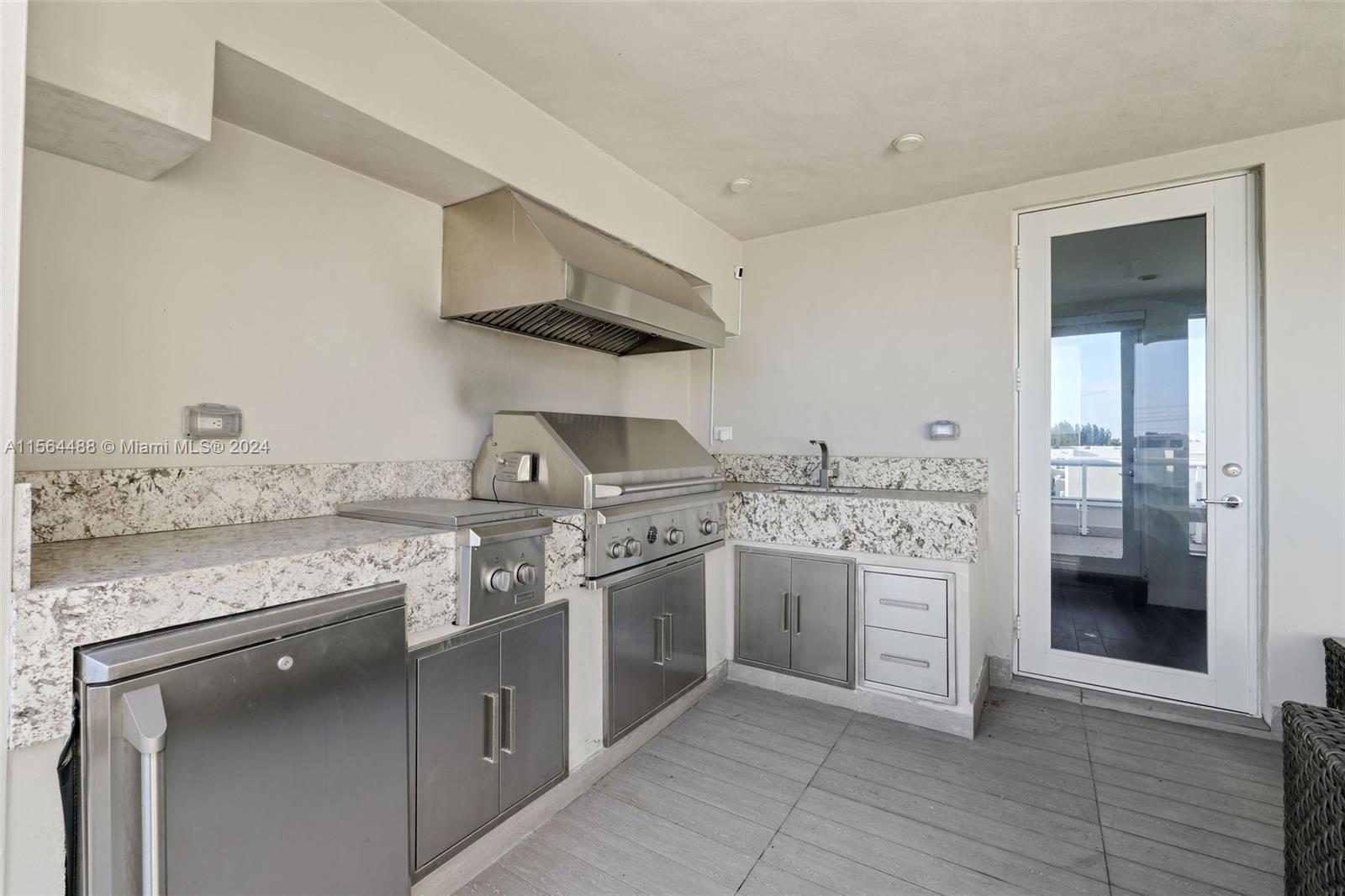 LANDMARK AT DORAL - Residential Lease
