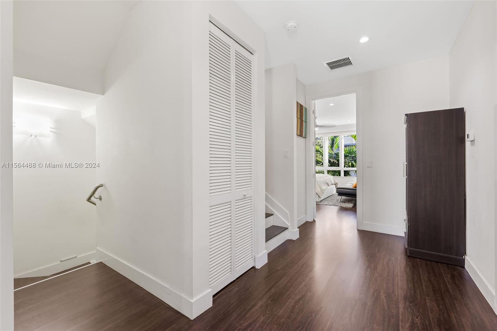 LANDMARK AT DORAL - Residential Lease