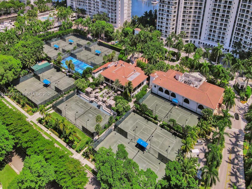 4000 ISL BLVD WILLIAMS IS - Residential