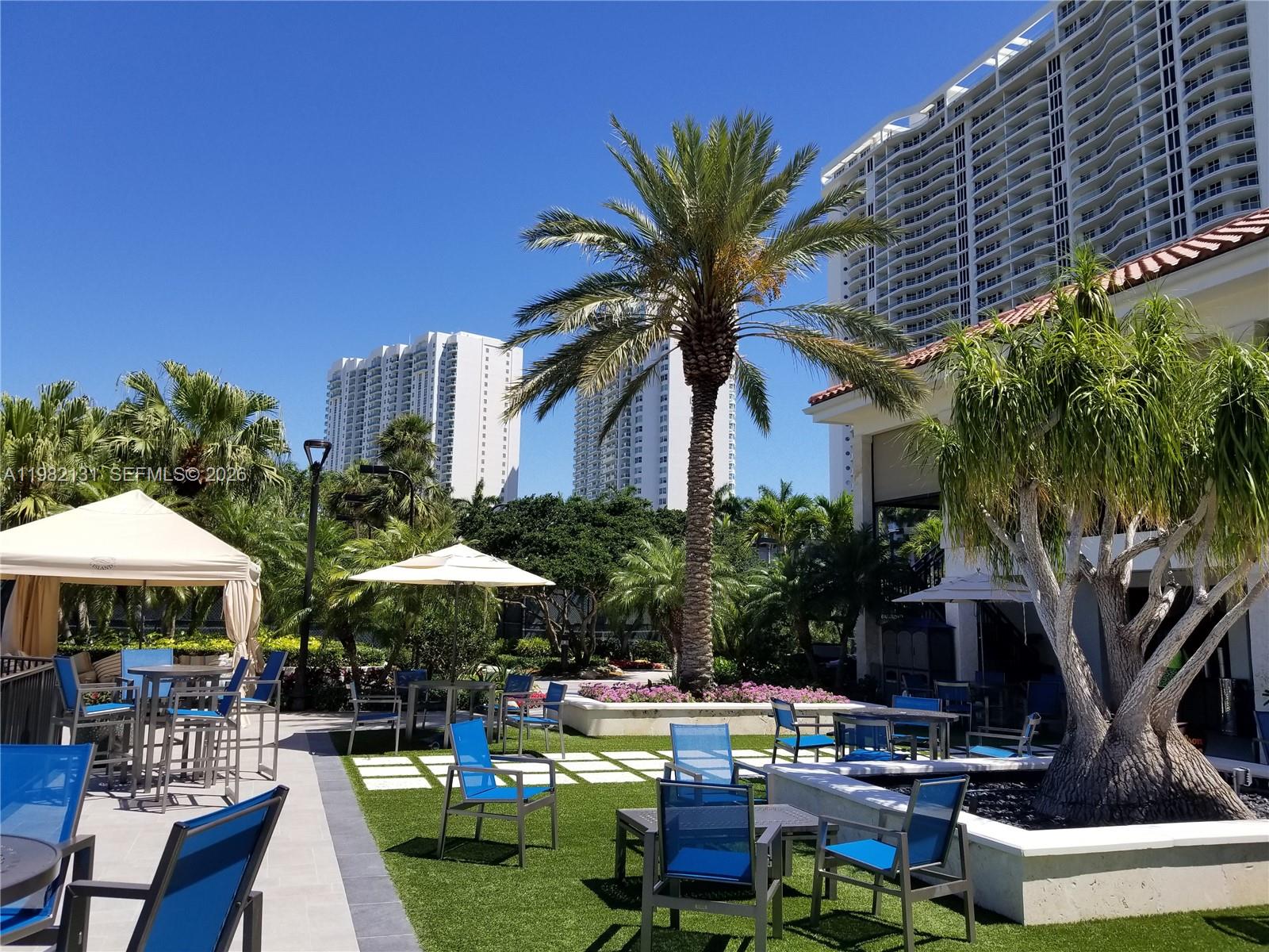4000 ISL BLVD WILLIAMS IS - Residential