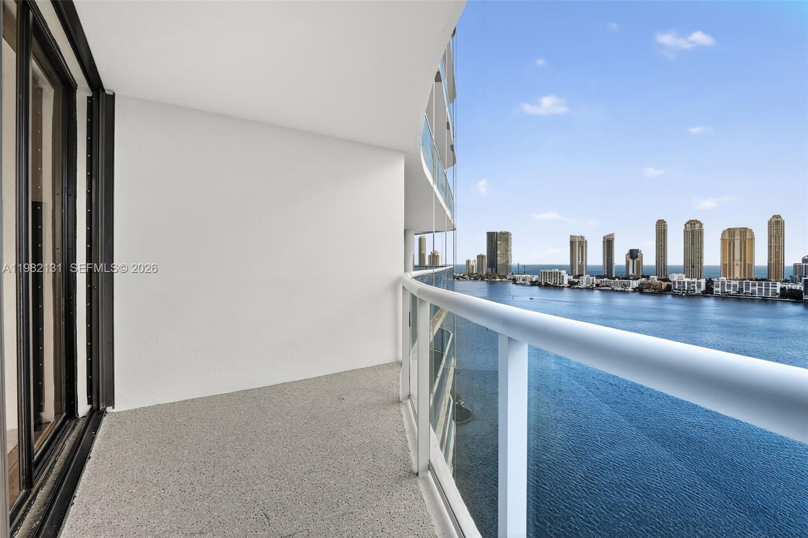 4000 ISL BLVD WILLIAMS IS - Residential