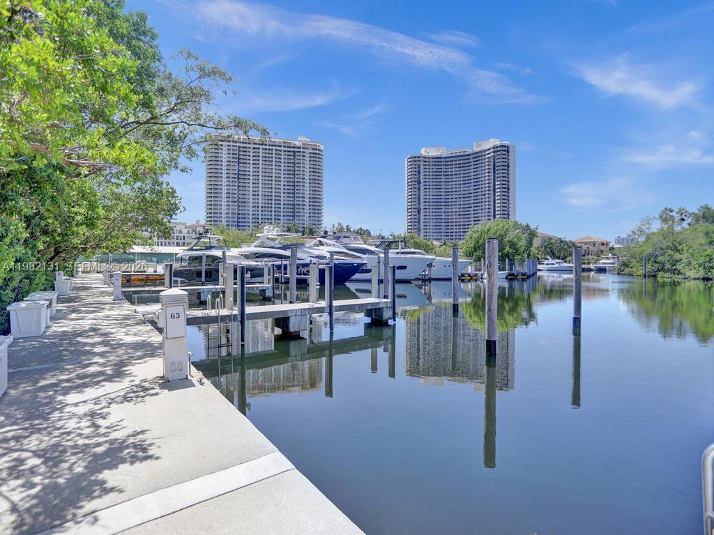 4000 ISL BLVD WILLIAMS IS - Residential