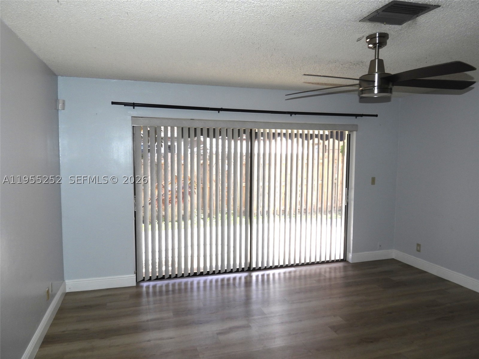 WELLEBY UNIT 1 - Residential