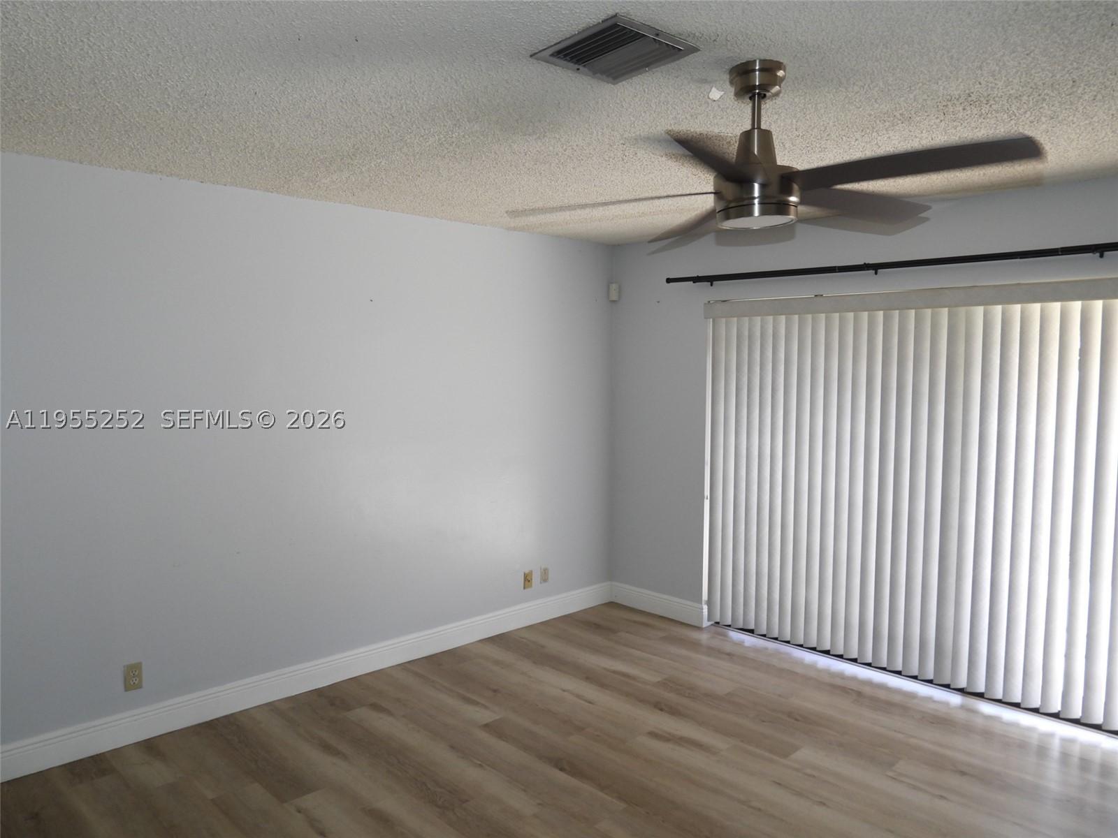 WELLEBY UNIT 1 - Residential