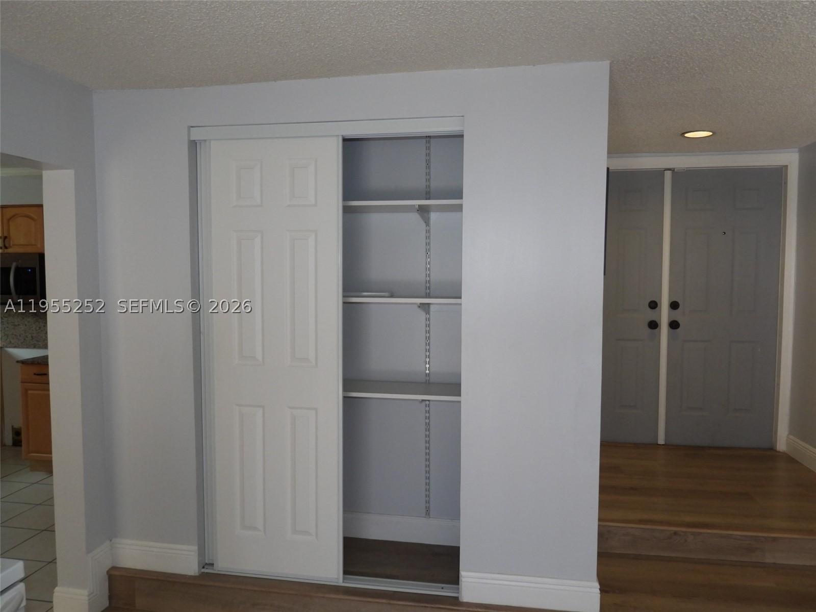 WELLEBY UNIT 1 - Residential