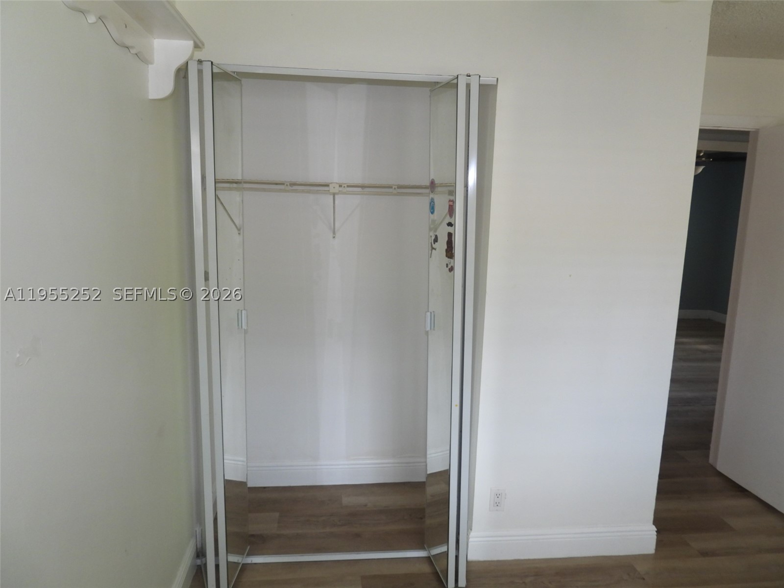 WELLEBY UNIT 1 - Residential