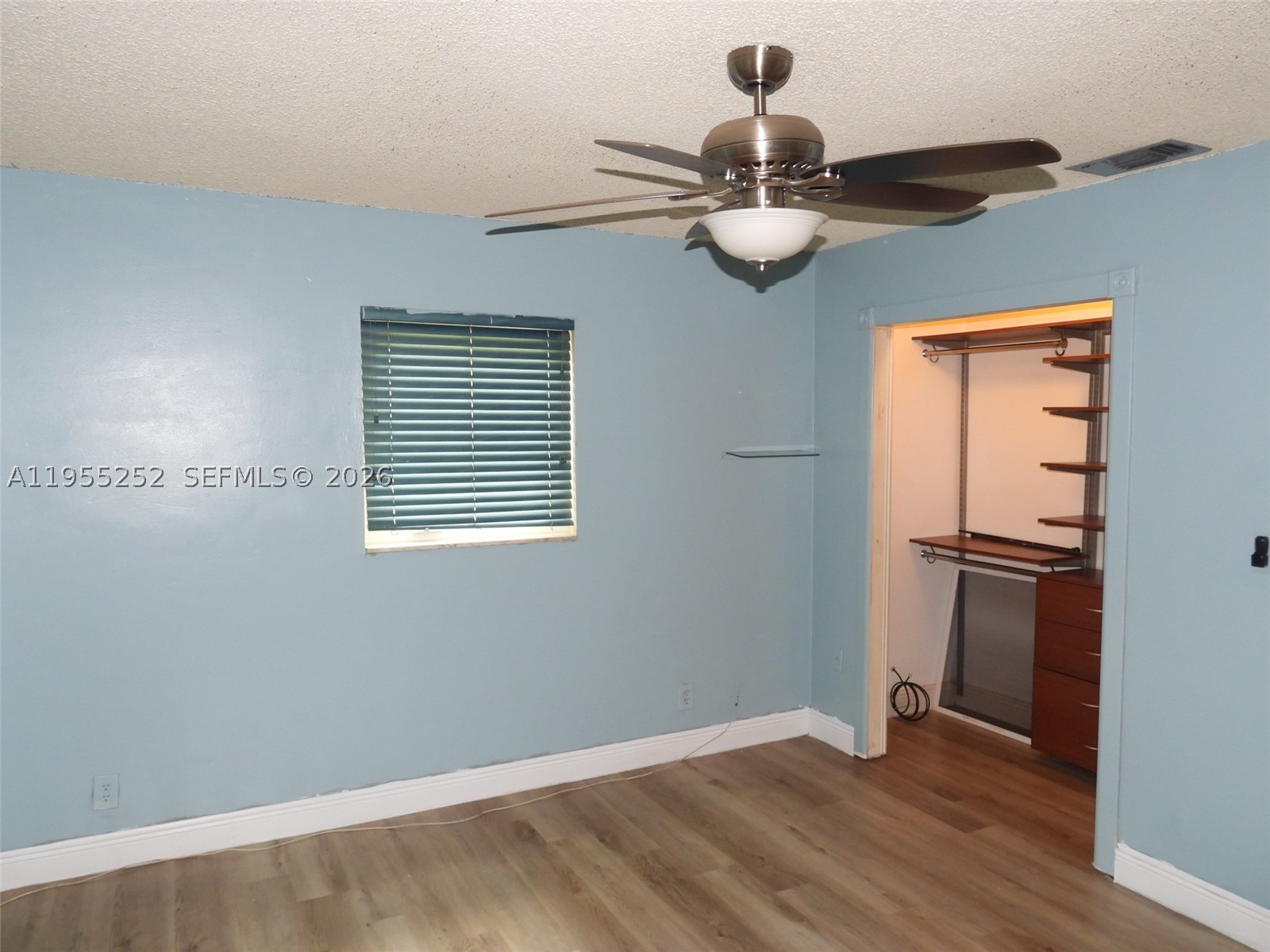 WELLEBY UNIT 1 - Residential