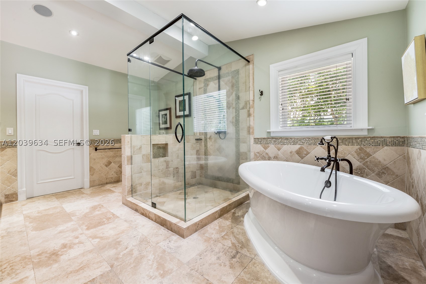 HAMPSHIRE HGTS - Residential