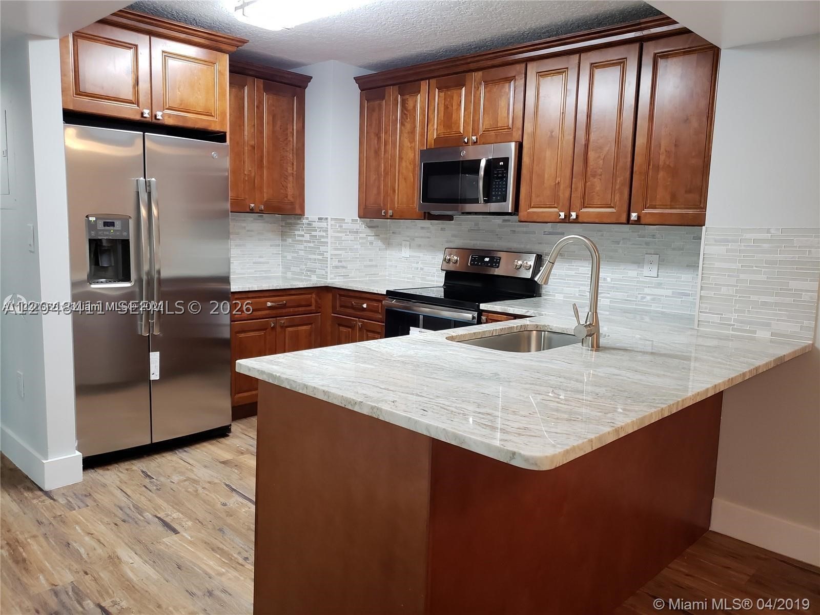CASA GRANDE I TOWERS COND - Residential Lease