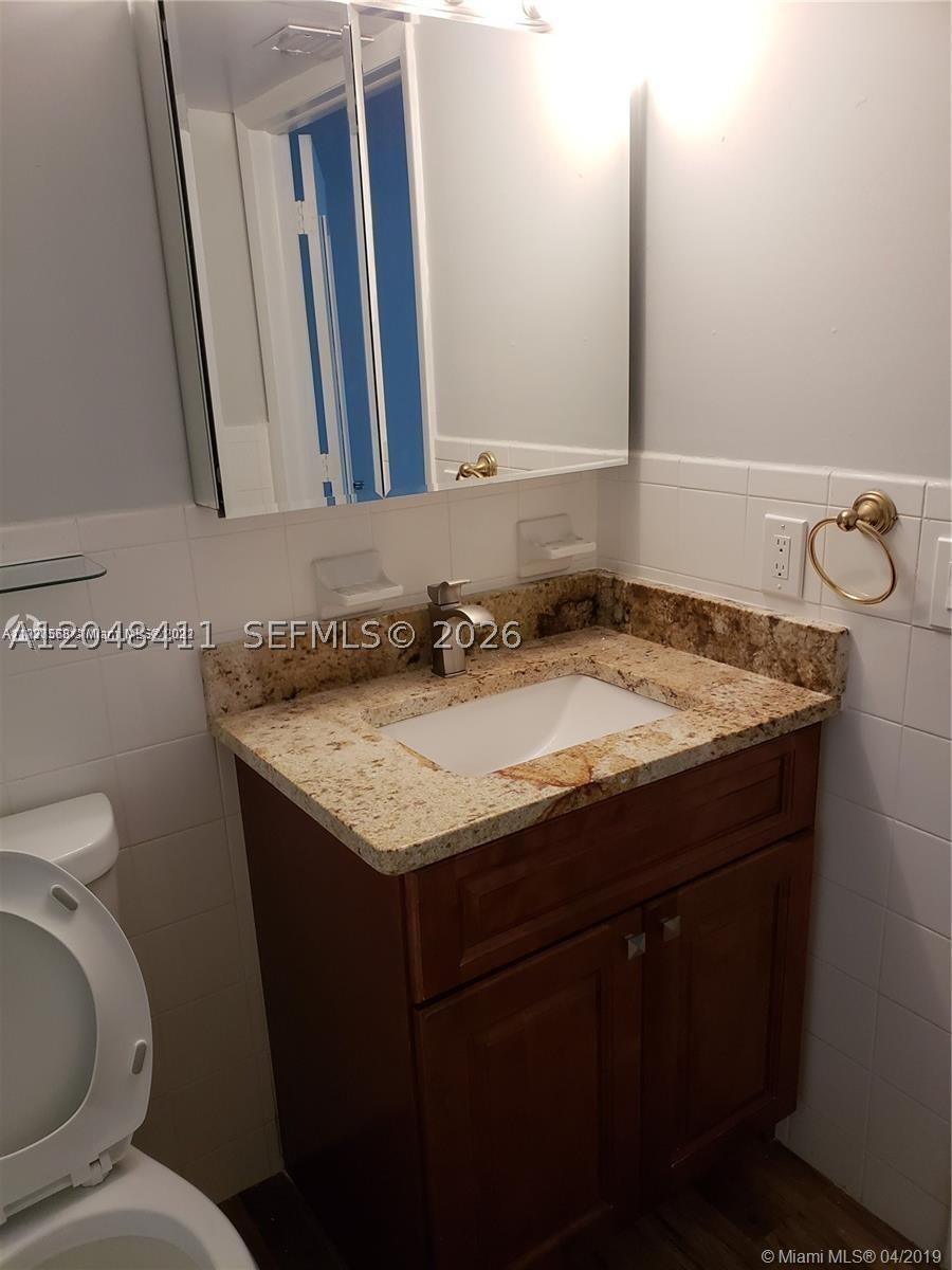 CASA GRANDE I TOWERS COND - Residential Lease