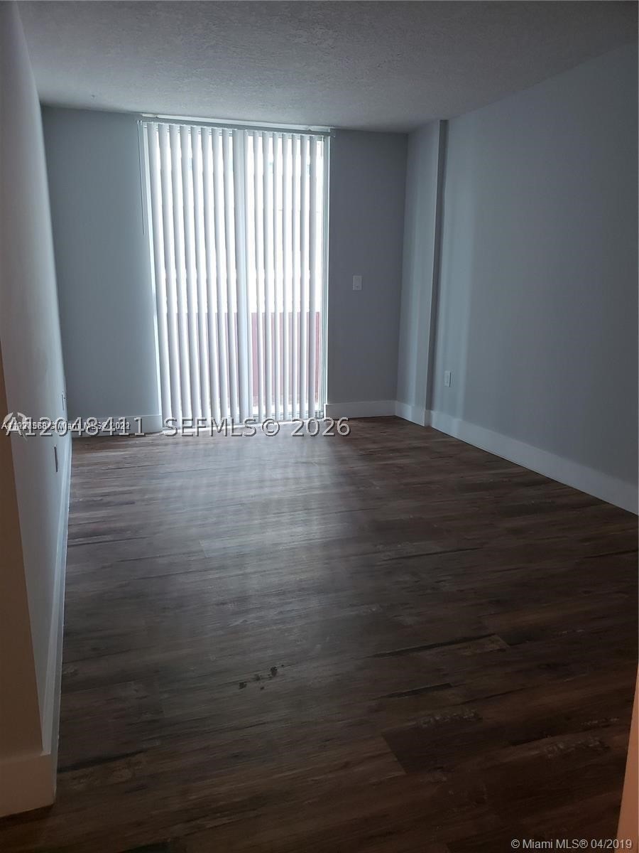 CASA GRANDE I TOWERS COND - Residential Lease