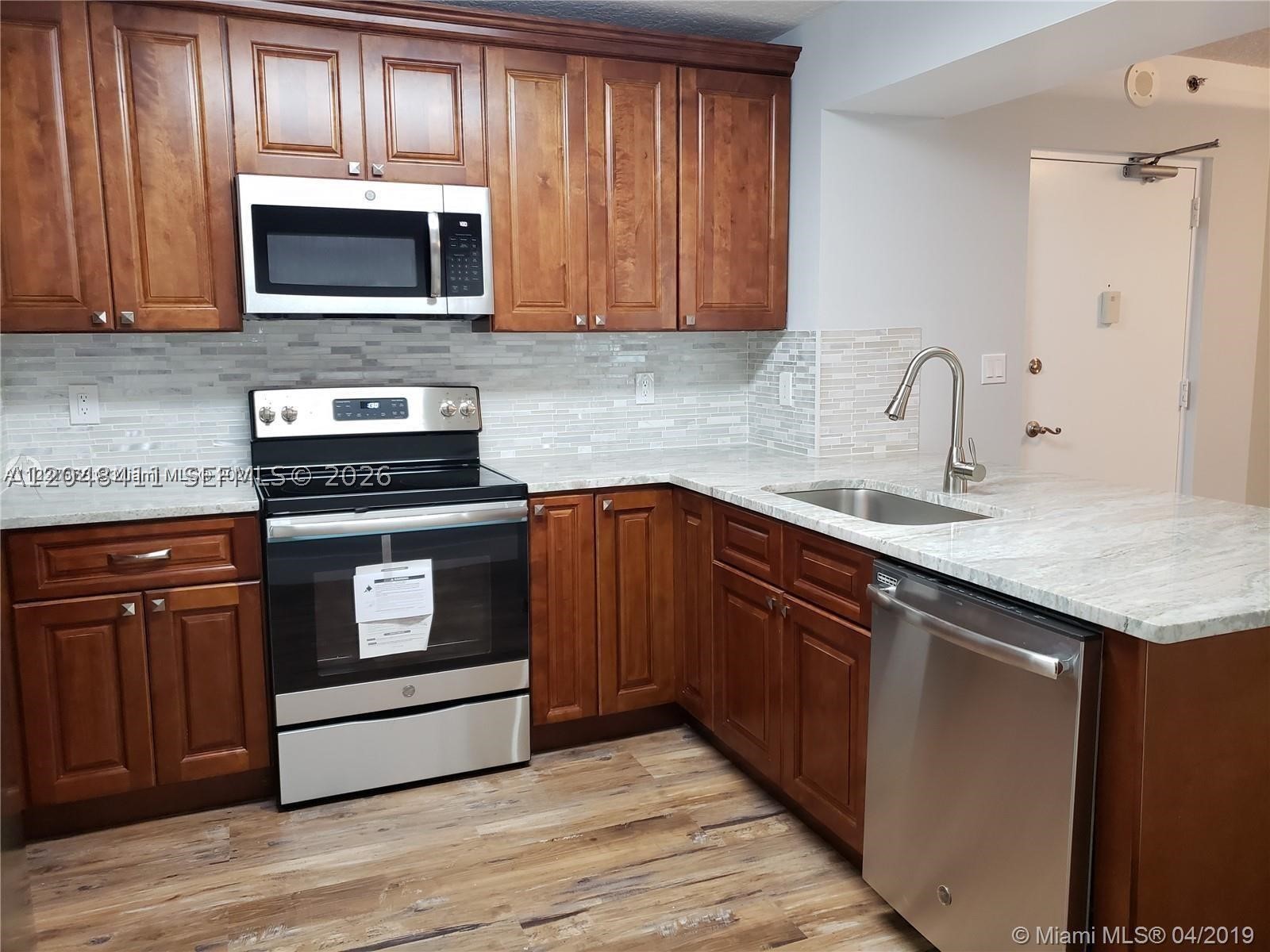 CASA GRANDE I TOWERS COND - Residential Lease