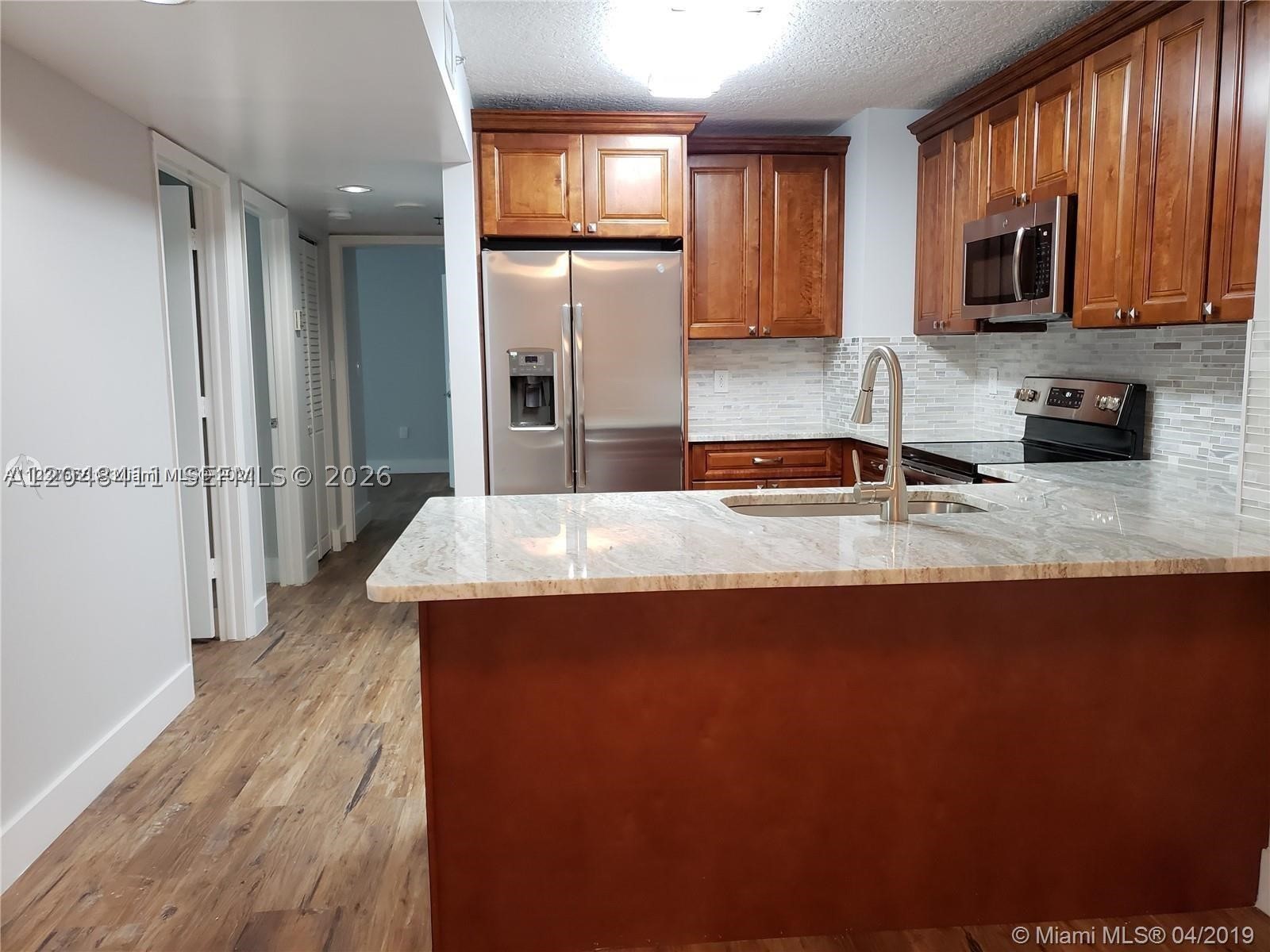 CASA GRANDE I TOWERS COND - Residential Lease