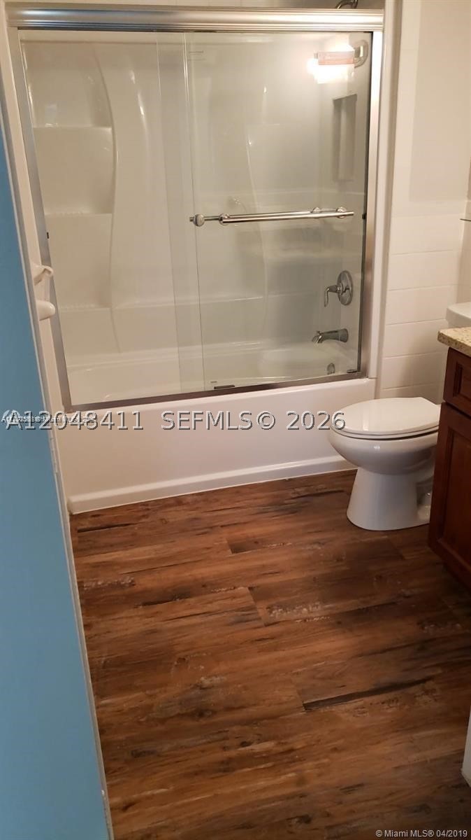 CASA GRANDE I TOWERS COND - Residential Lease