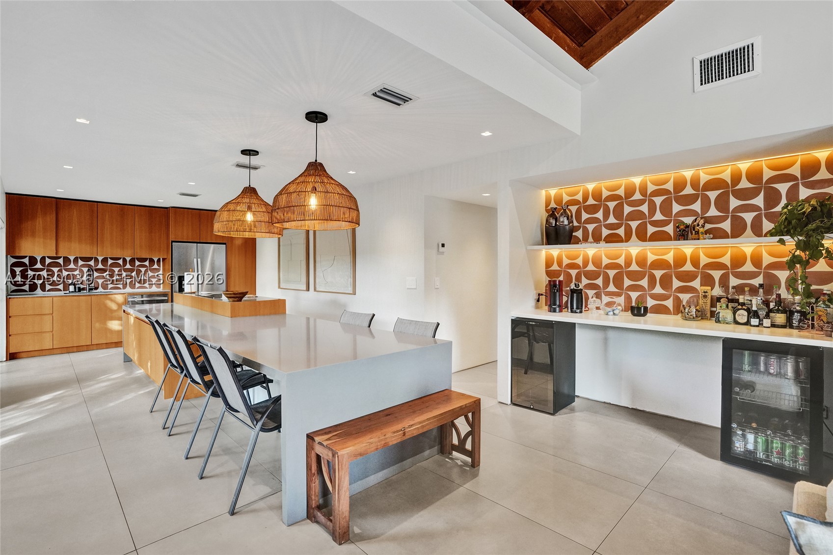 SKY LAKE VILLAS FIRST ADD - Residential