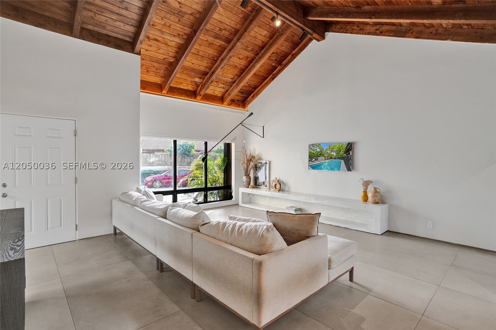 SKY LAKE VILLAS FIRST ADD - Residential