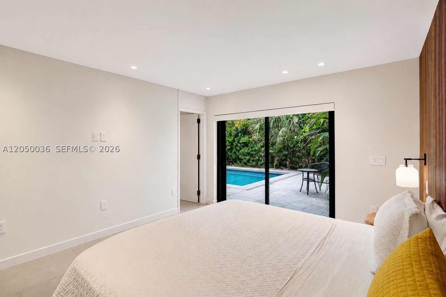 SKY LAKE VILLAS FIRST ADD - Residential