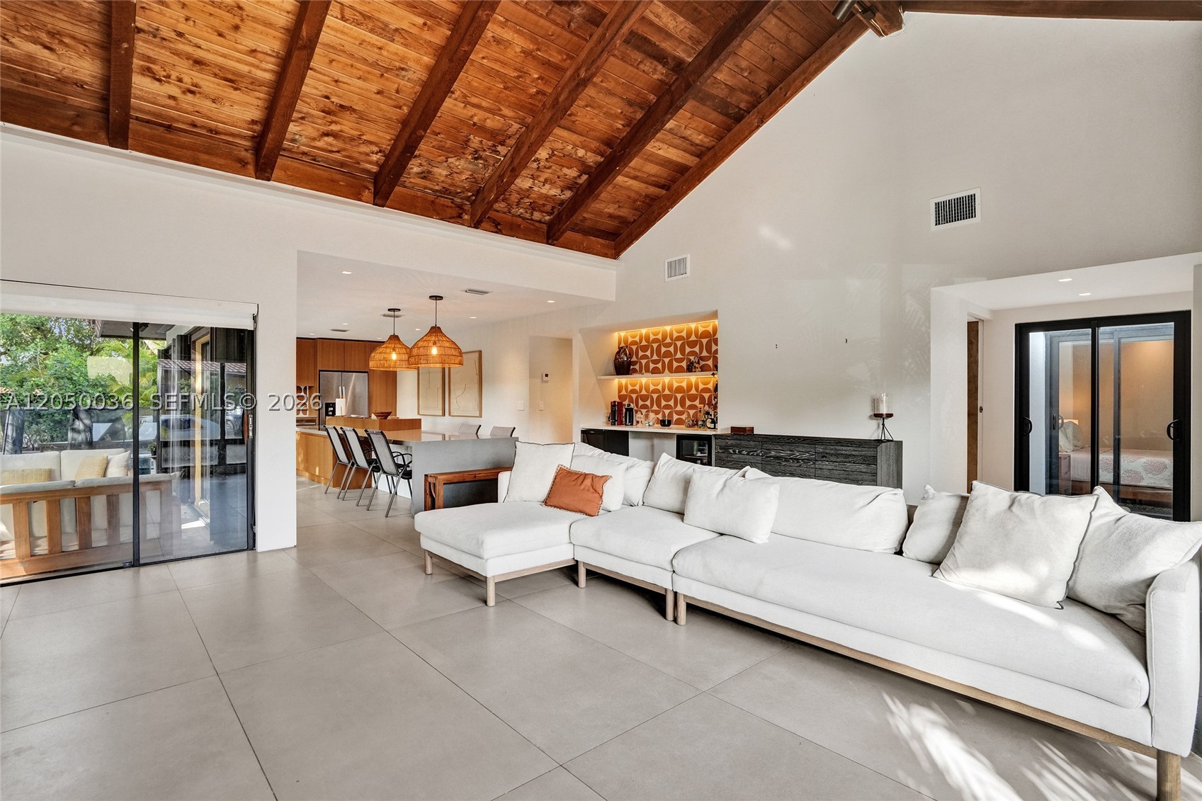 SKY LAKE VILLAS FIRST ADD - Residential