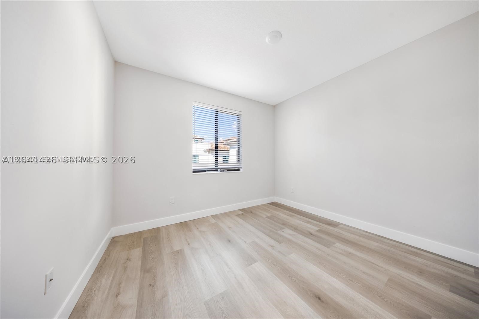DOWNTOWN DORAL SOUTH PHAS - Residential