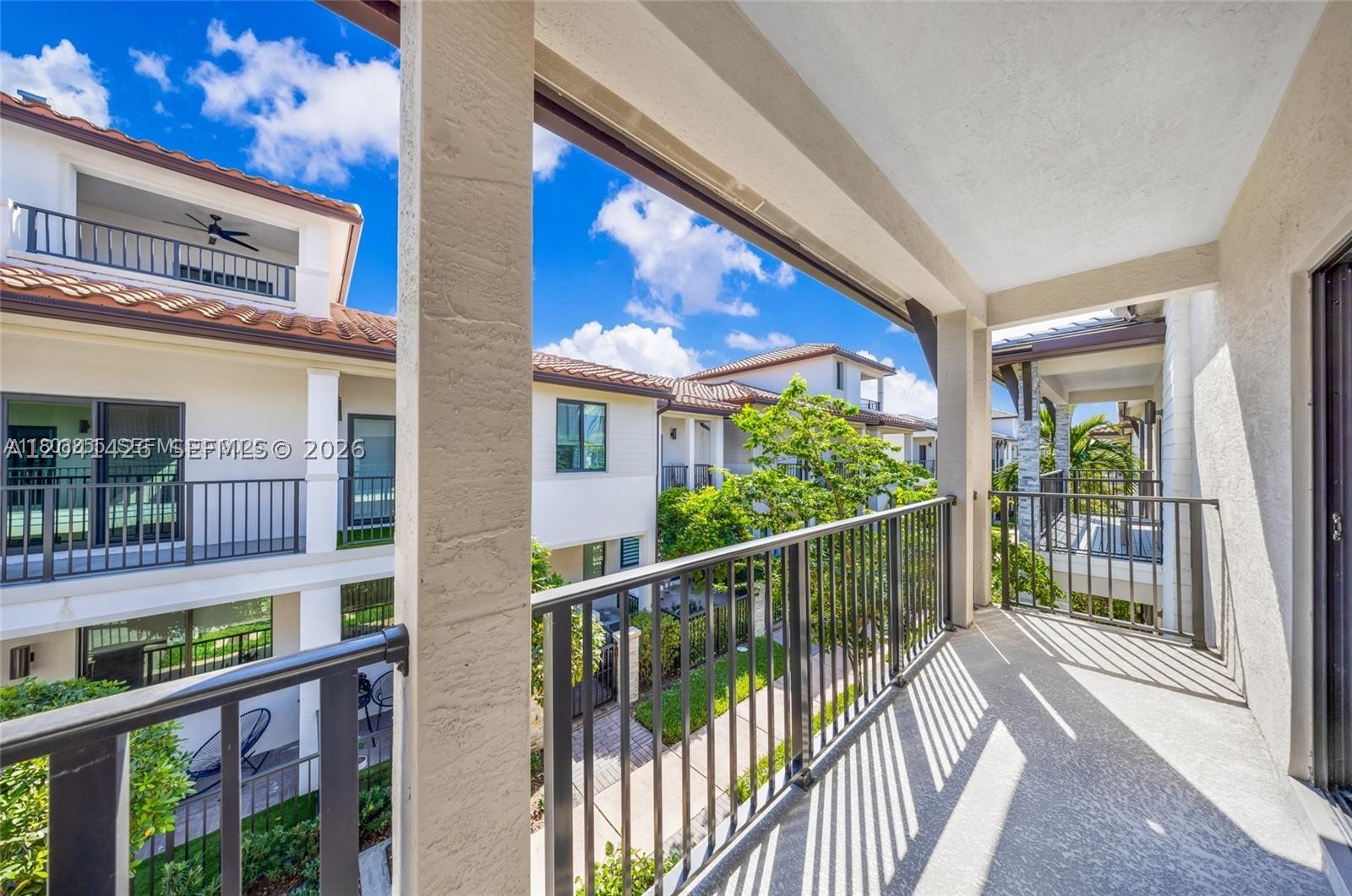 DOWNTOWN DORAL SOUTH PHAS - Residential