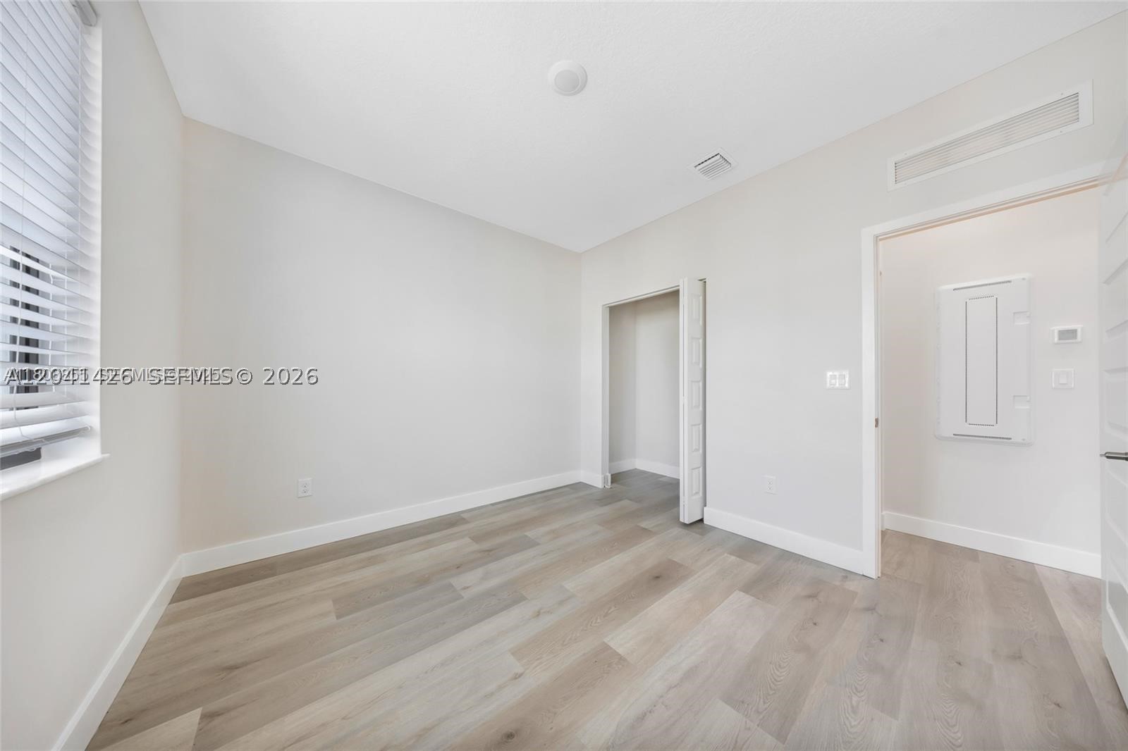 DOWNTOWN DORAL SOUTH PHAS - Residential