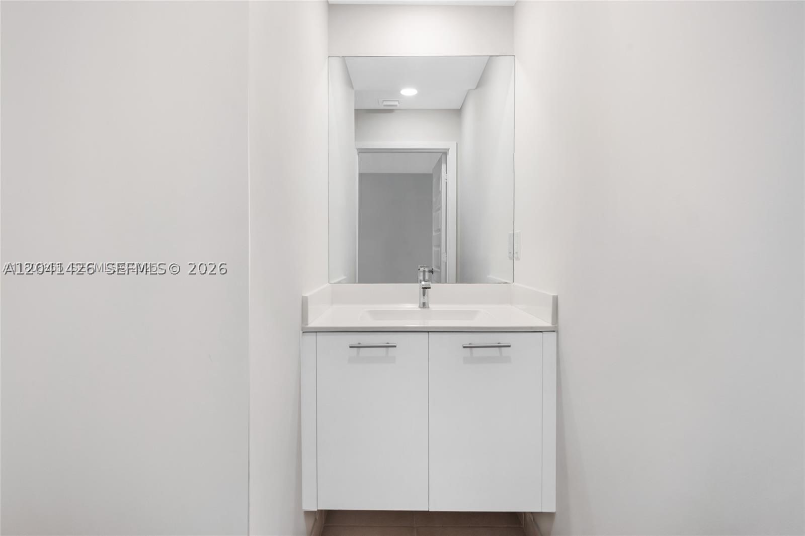 DOWNTOWN DORAL SOUTH PHAS - Residential