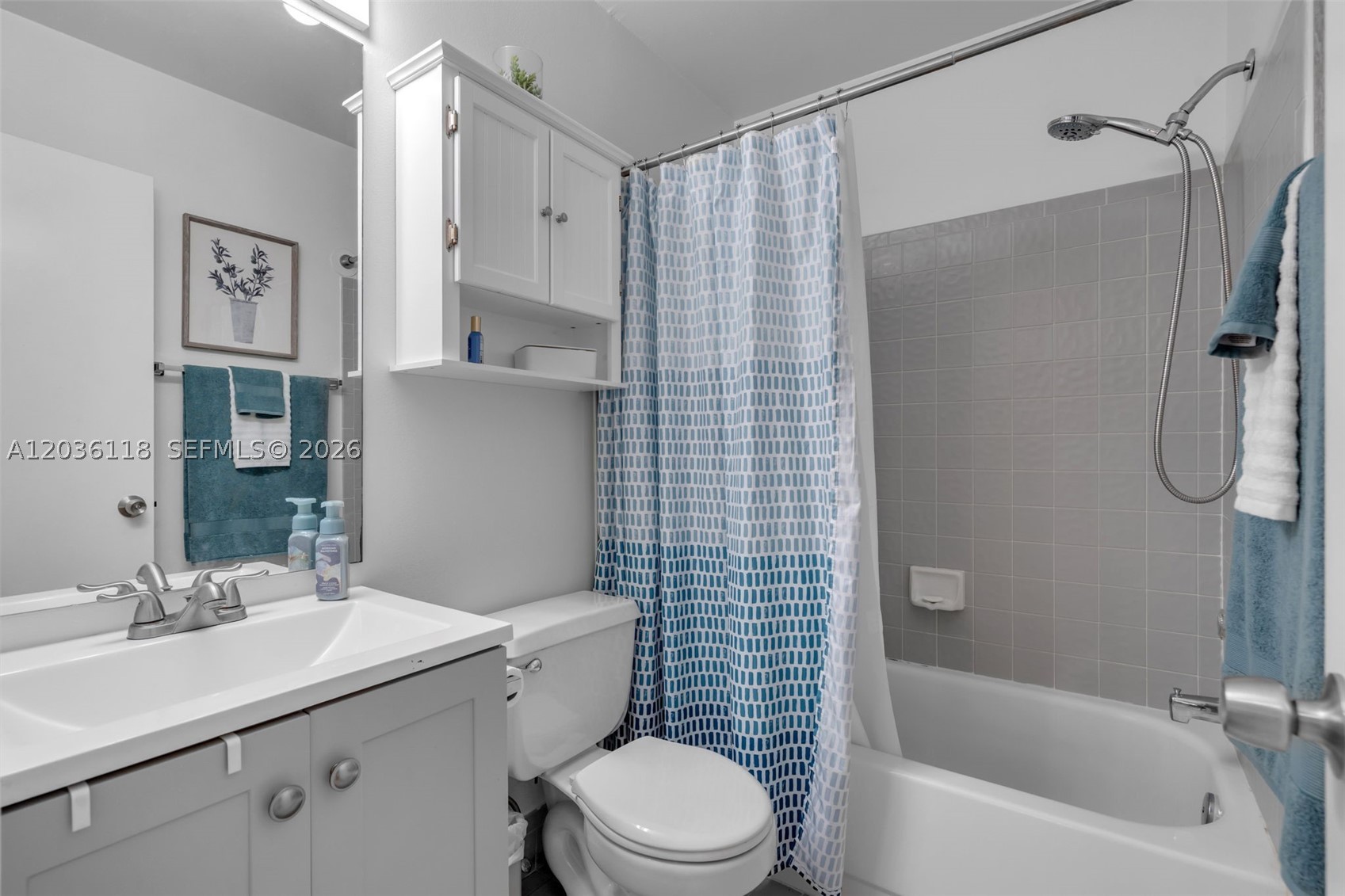 PIERPOINTE FIVE CONDO I - Residential