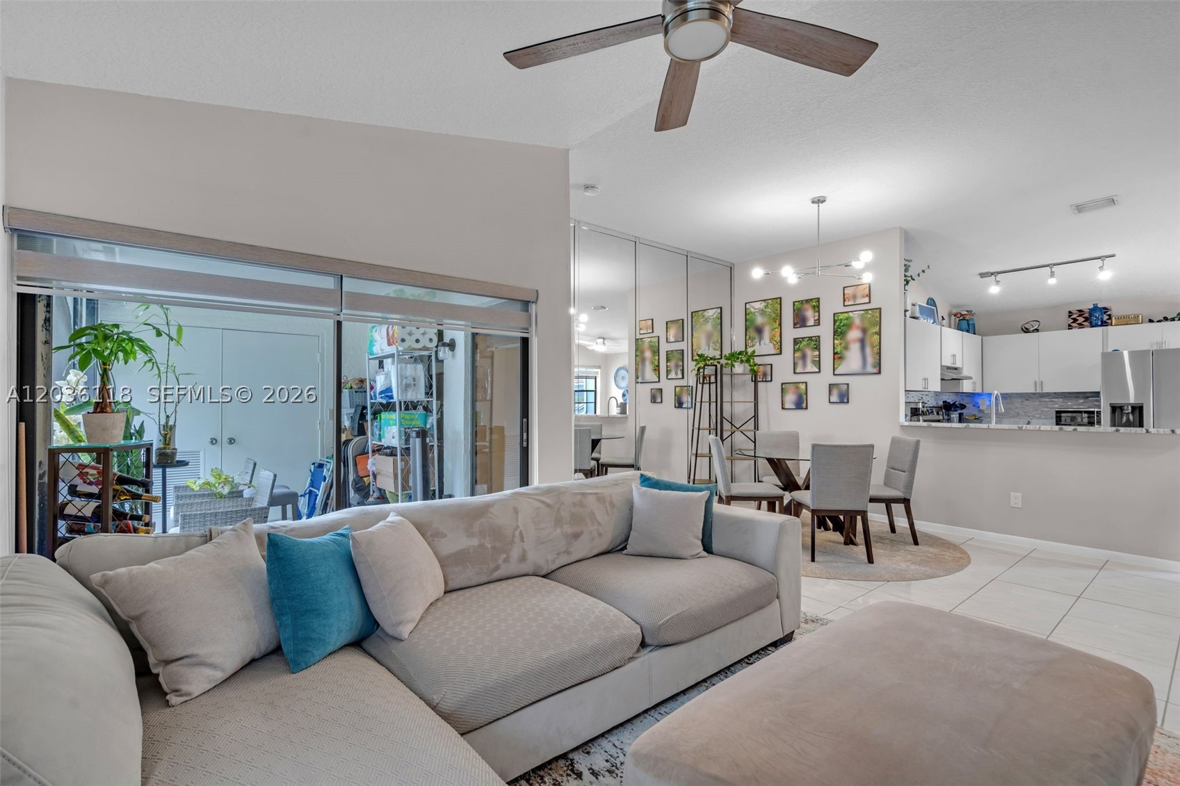 PIERPOINTE FIVE CONDO I - Residential