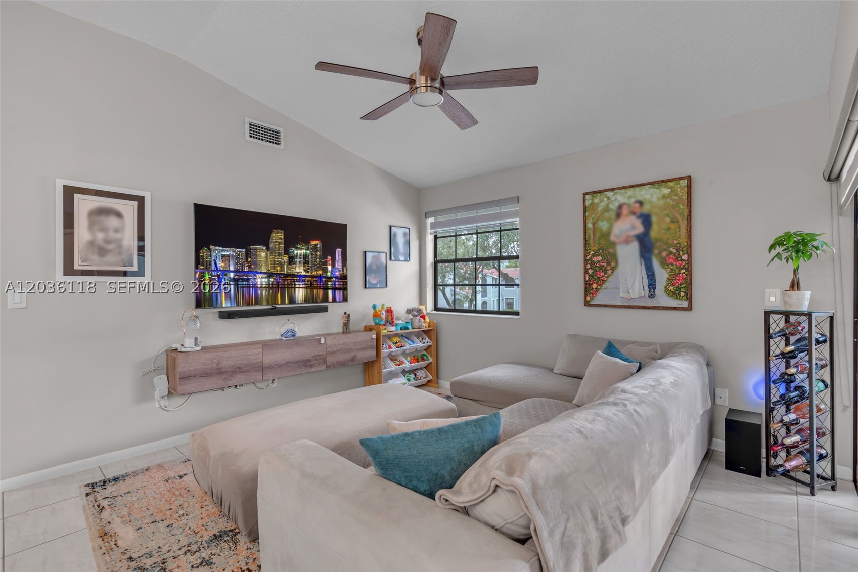 PIERPOINTE FIVE CONDO I - Residential