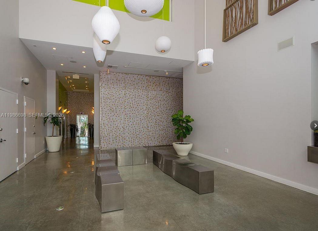 THE LOFT DOWNTOWN II COND - Residential