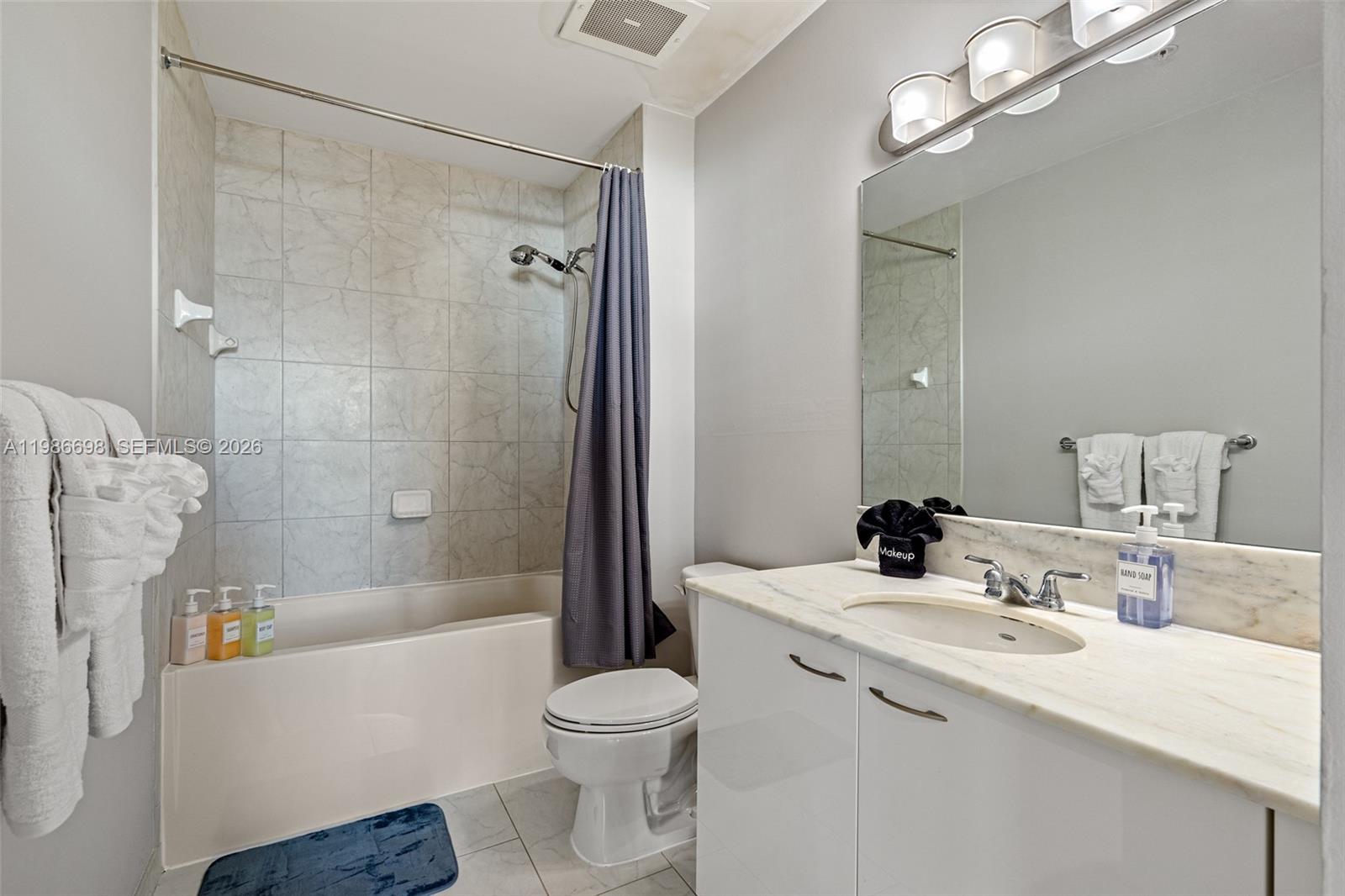 THE LOFT DOWNTOWN II COND - Residential